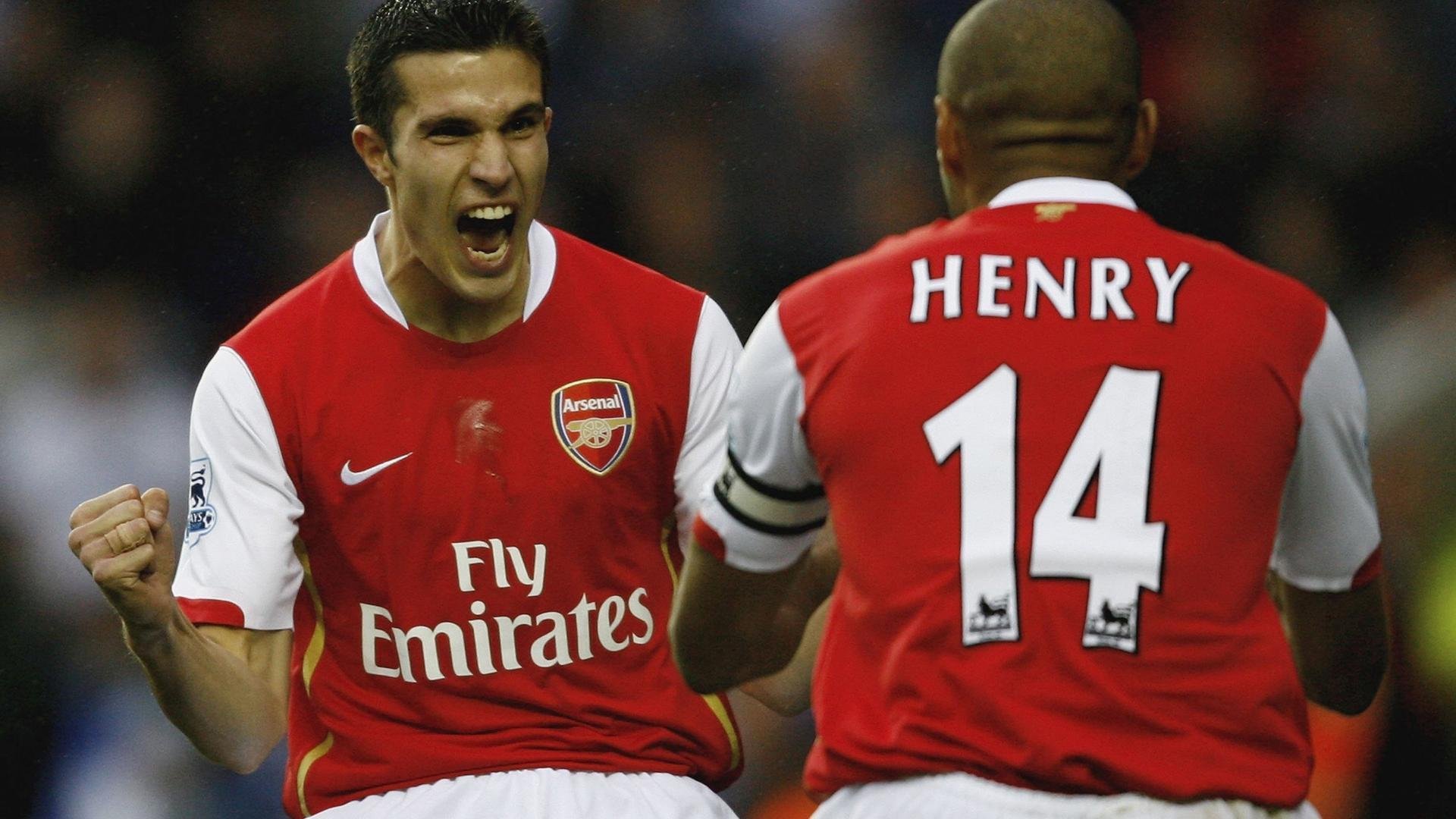 英超防守策略调整后对抗犯规率变化分析，英超哪个球队打防守反击